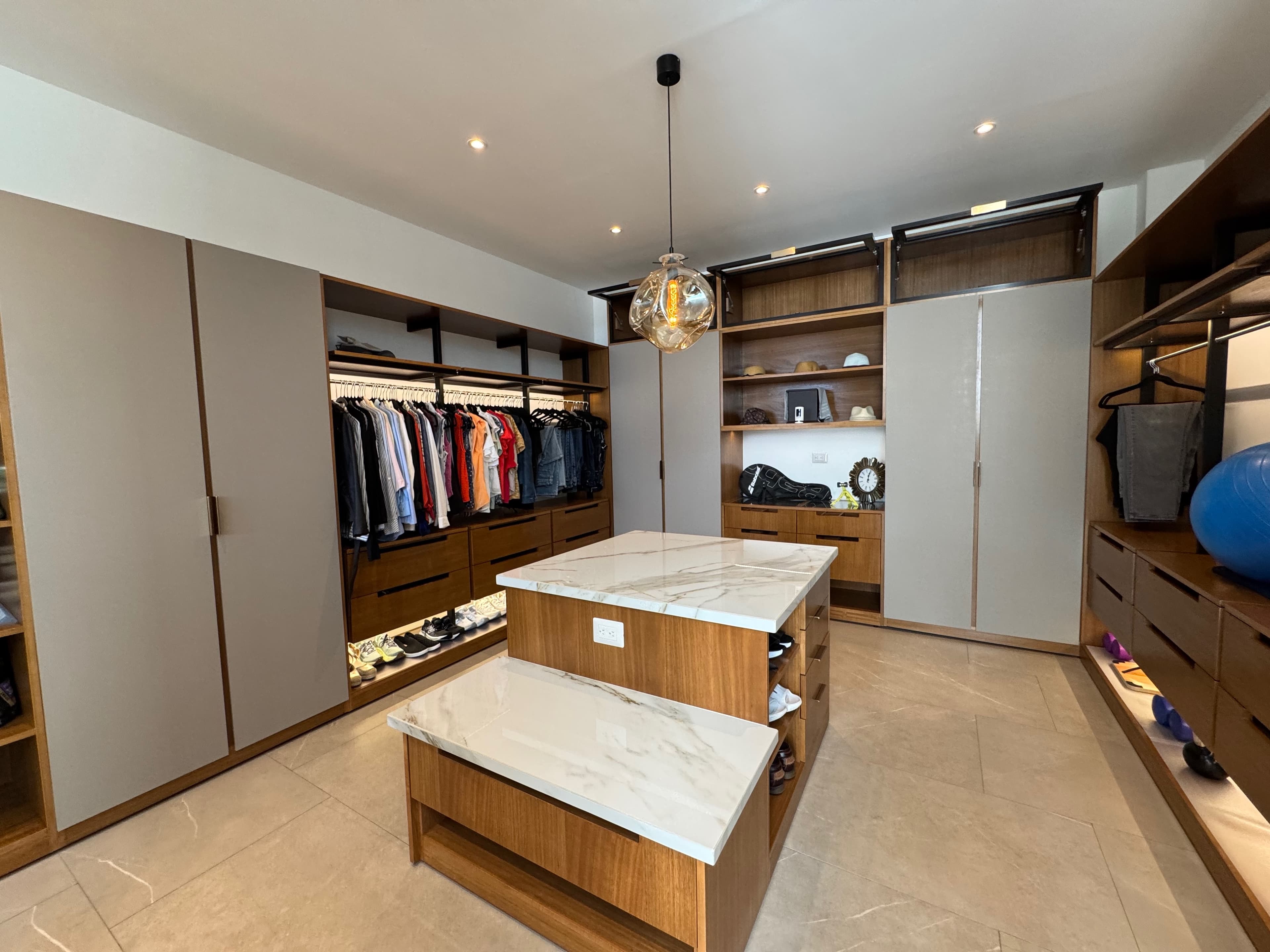 n3MasterCloset.jpeg