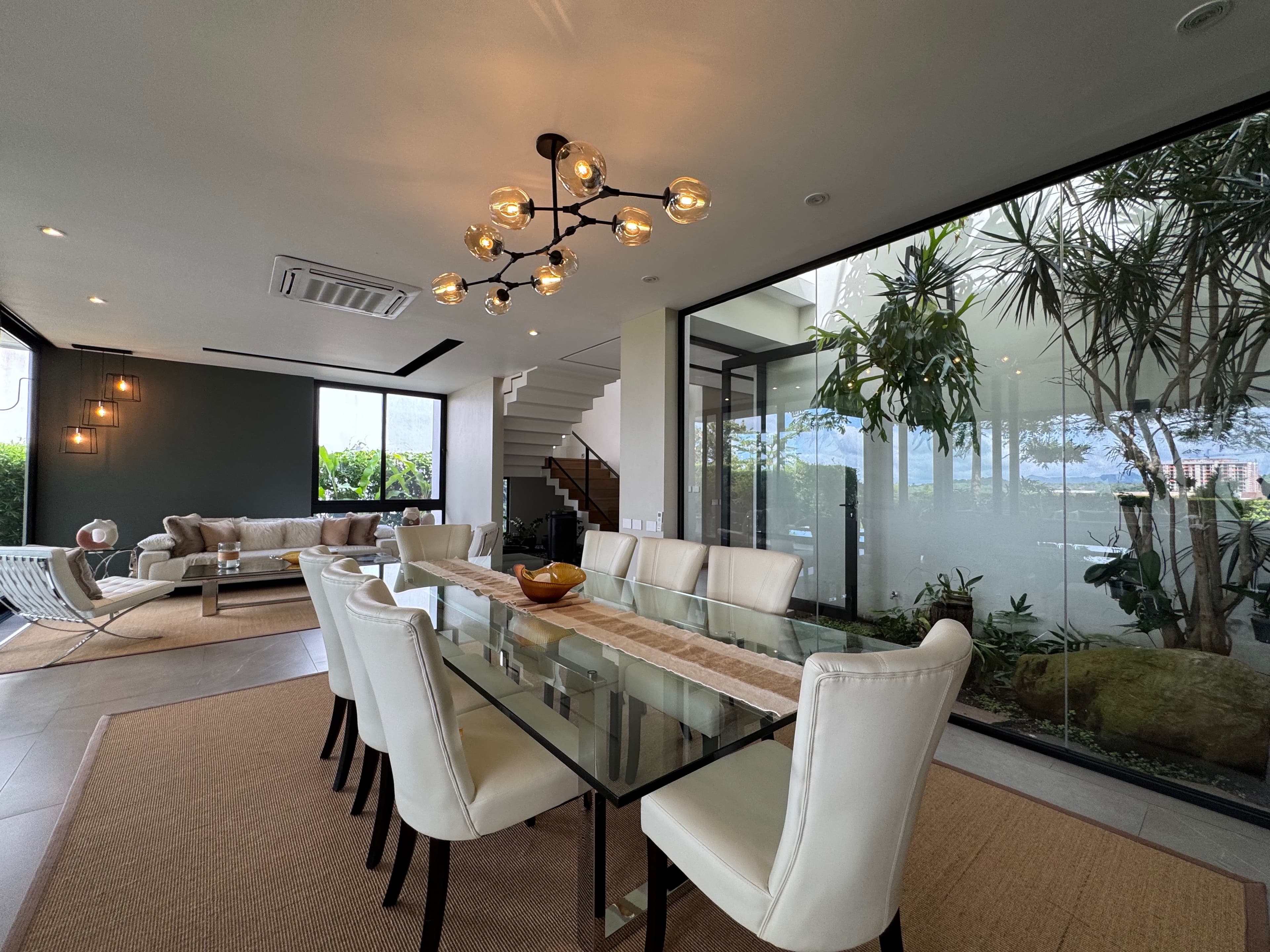n3DiningRoom.jpeg